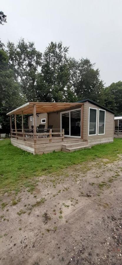 Chalet 2 Landgoedcamping Nienoord In Leek 外观 照片